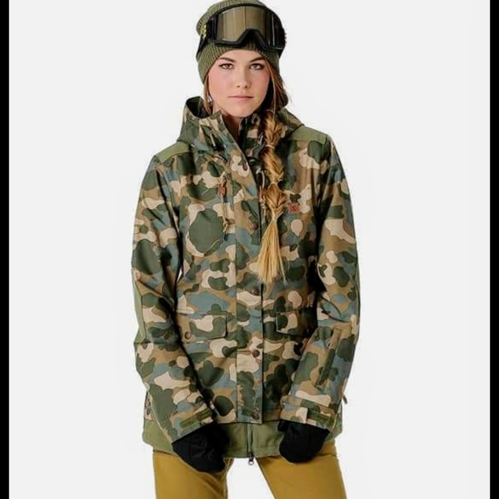 DC Riji Jacket (Green Camo - XL)